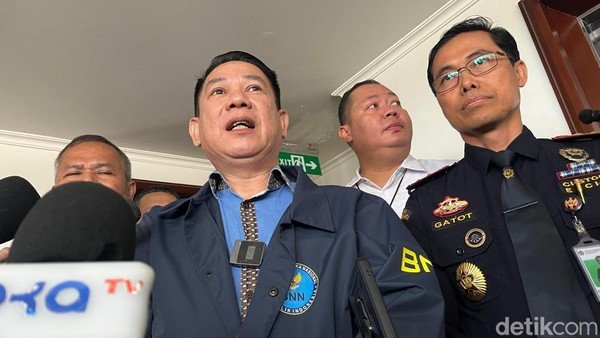 BNN Sita Ribuan Happy Water Kamuflase Minuman Energi Dari Apartemen Ancol Yang Jadi Dapur Narkoba,